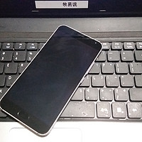 魅族 MX5 手机开箱展示(机身|屏幕|顶部|涂层)