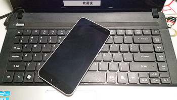魅族 MX5 手机开箱展示(机身|屏幕|顶部|涂层)