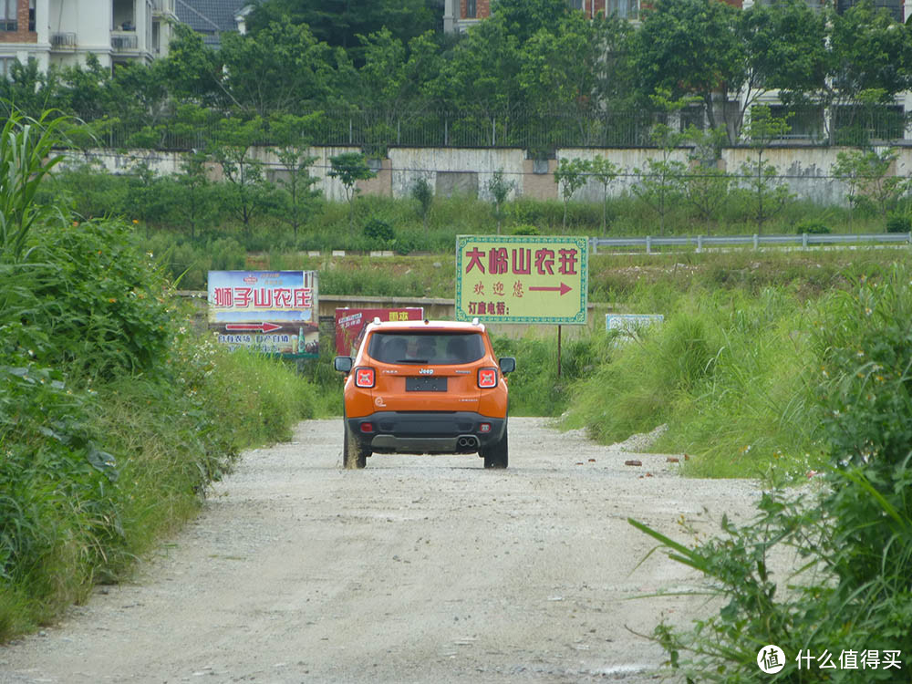 落地的情怀总是诗！JEEP 吉普 顶配 自由侠 试驾体验