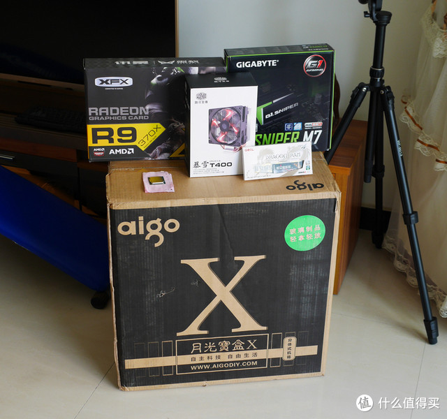 迎接 1151/DDR4 平台时代，给客厅装一个四奶主机【开箱篇】