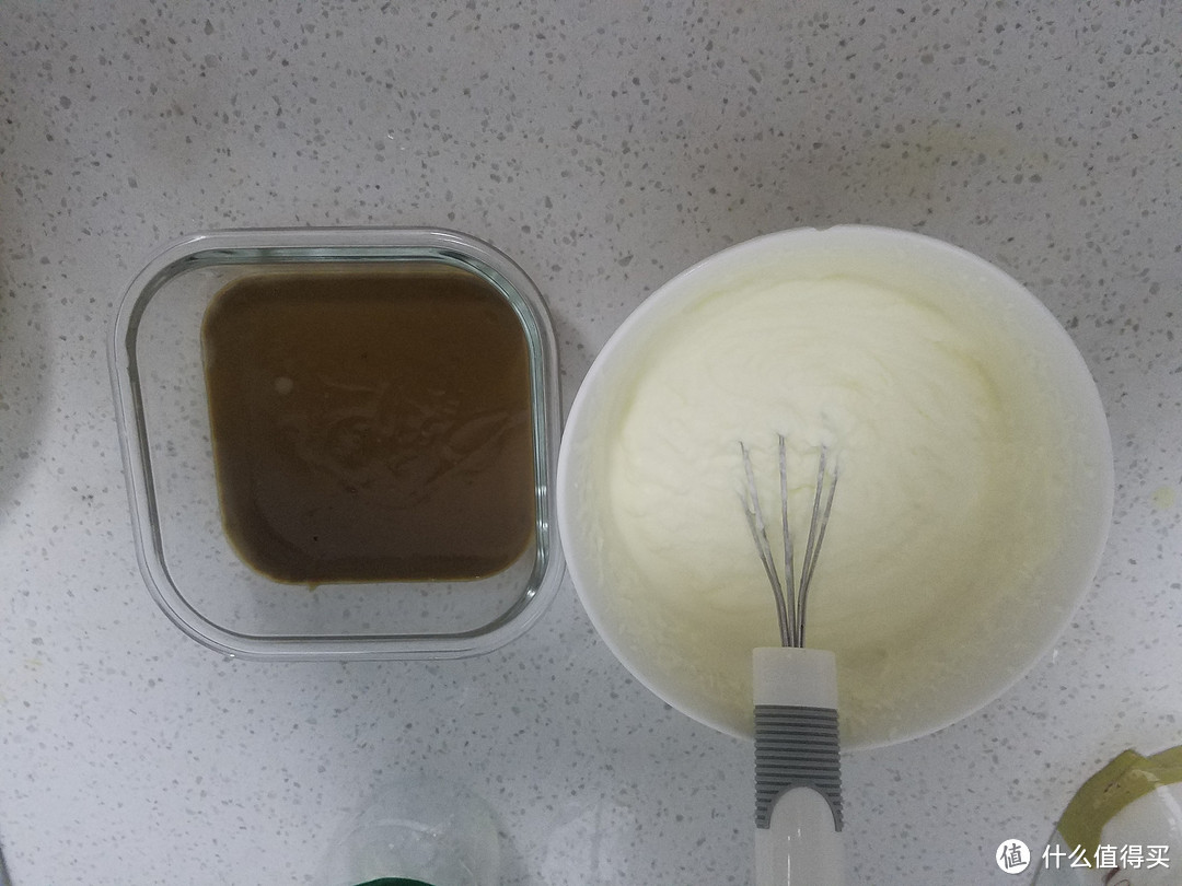 矿泉水瓶巧取鸡蛋黄，首次制作咖啡冰淇淋