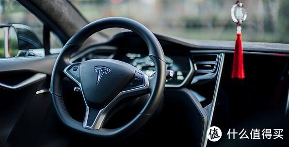 TESLA 特斯拉 Model S 85D 使用体验：关于Autopilot，人车交互，以及我后悔什么