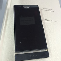 索尼 LT22i 手机外观展示(键盘|屏幕|引擎|按键|机身)