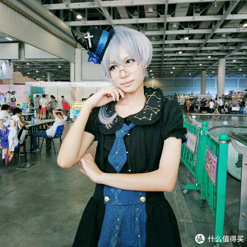 五个妹子玩自拍:vivo X7柔光自拍手机诚意测评
