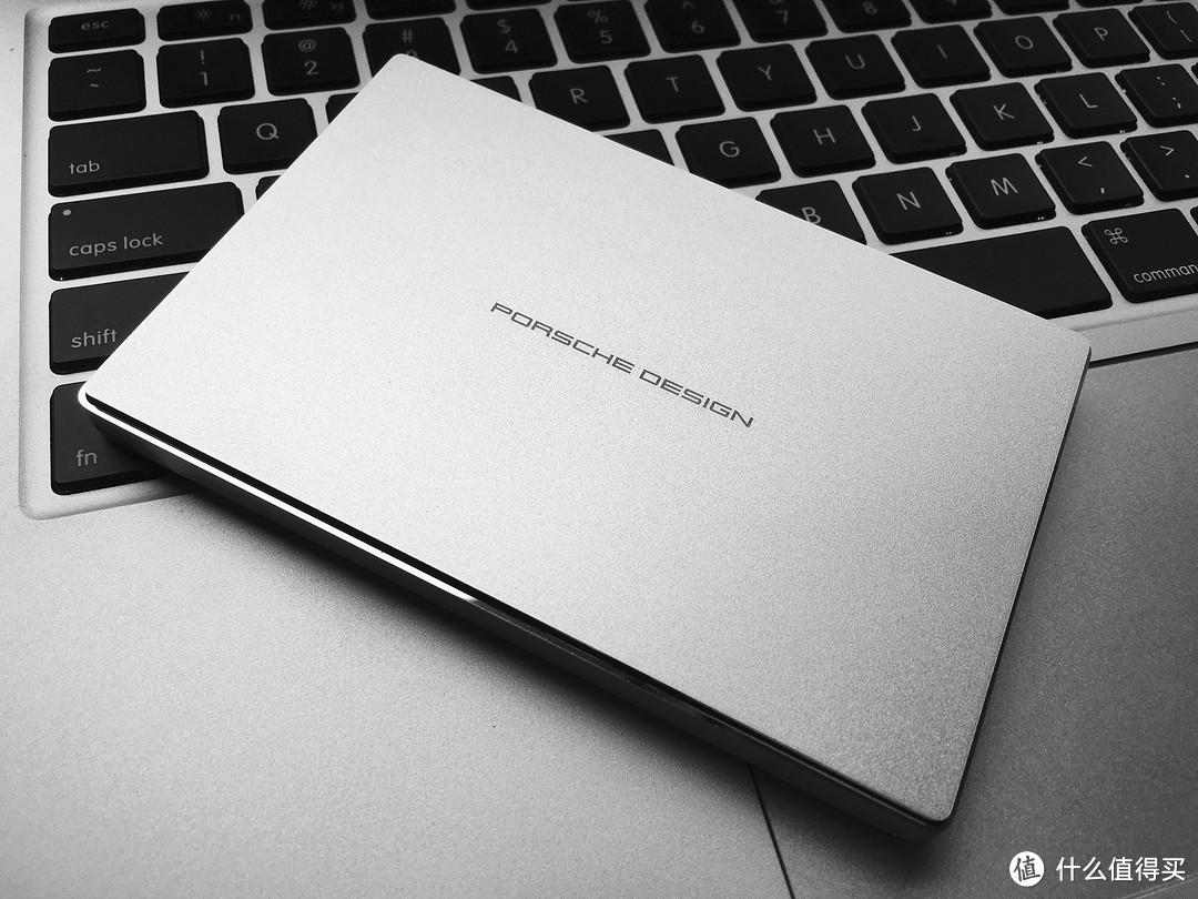 ＃本站首晒＃尝鲜USB Type-C移动硬盘：LaCie 莱斯 P'9227 Porsche Design 2TB