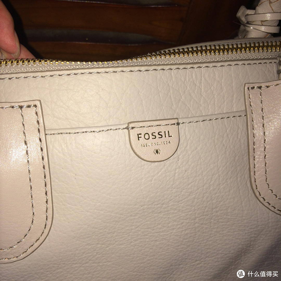 #原创新人#我的第一个fossil女包：FOSSIL Sydney Shopper 女士真皮单肩包 开箱