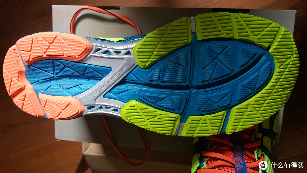 原创新人# 骚气侧漏——asics 亚瑟士 gel-noosa tri 11