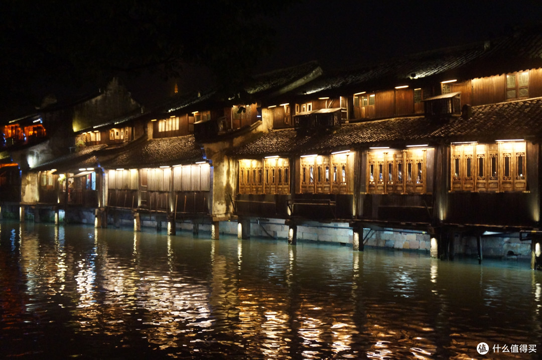 江南小镇休闲的旅行:复古乌镇和清新杭州