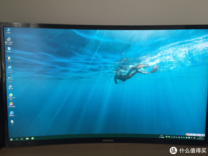 #本站首晒# 世界为你环绕 — SAMSUNG 三星 C27F396FH 1800R曲率显示器