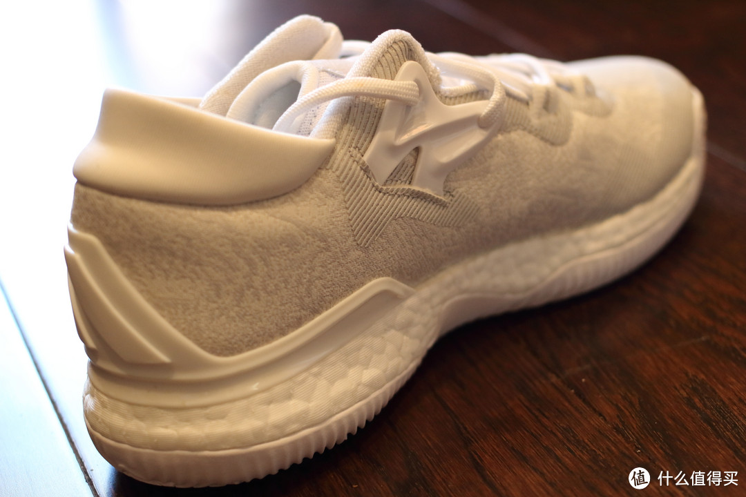 首款全掌BOOST篮球鞋：Adidas 阿迪达斯 Crazylight Boost 2016 Low 白色款
