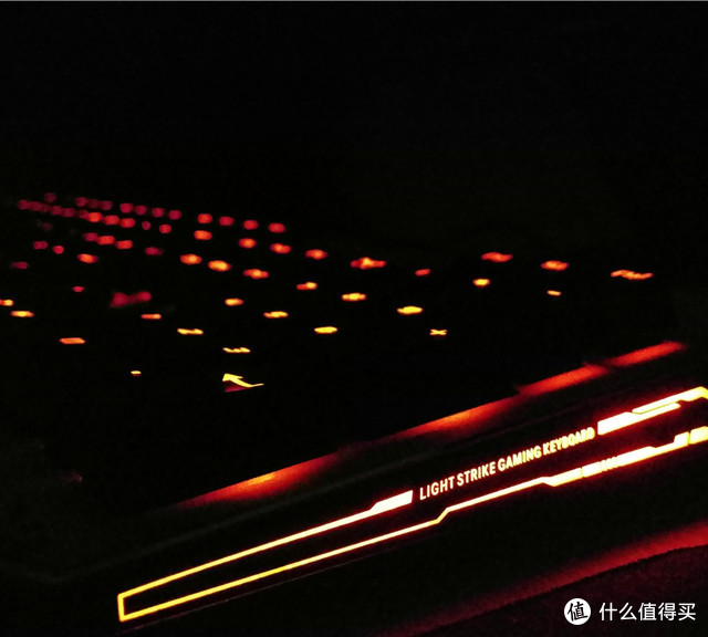 我的第一个机械键盘——A4TECH 双飞燕 血手幽灵 B840 键盘