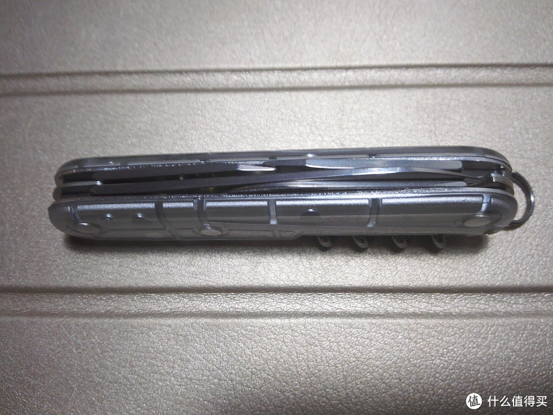 Diao丝的玩具：VICTORINOX 瑞士军刀 标准型 银色透明1.3603.T7（知识篇）