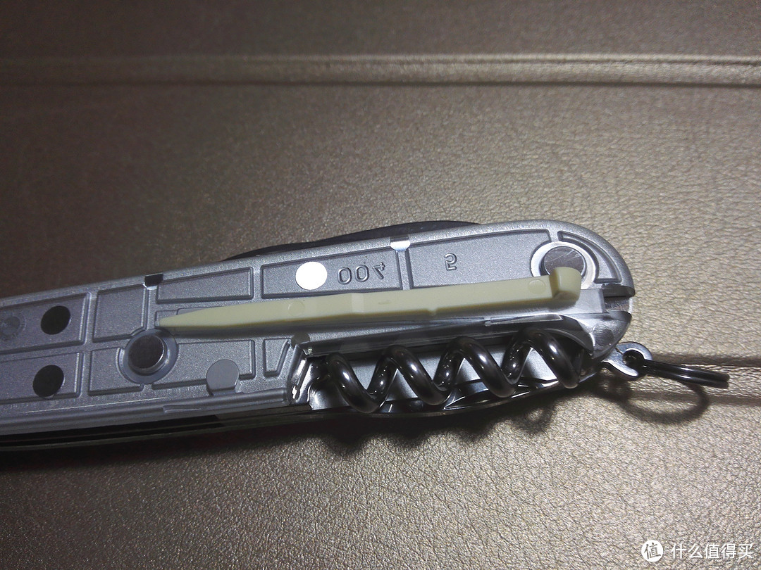 Diao丝的玩具：VICTORINOX 瑞士军刀 标准型 银色透明1.3603.T7（知识篇）