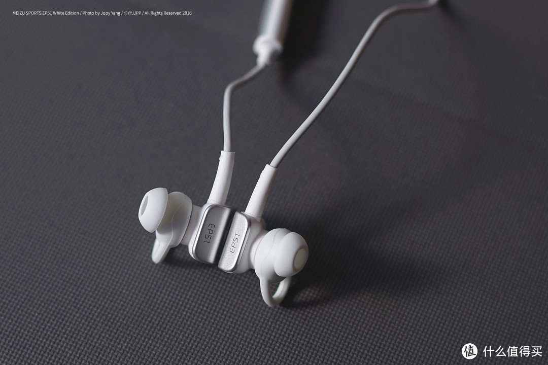 送老婆一副耳机——纯白版MEIZU 魅族 SPORTS EP51 运动耳机
