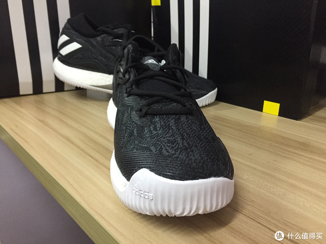 #原创新人#adidas 阿迪达斯 Crazylight Boost 2016 Low 篮球鞋 开箱（siao红VS经典黑 ）