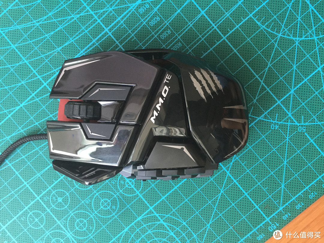 Mad Catz 美加狮 MMO-TE 游戏鼠标 入手简评