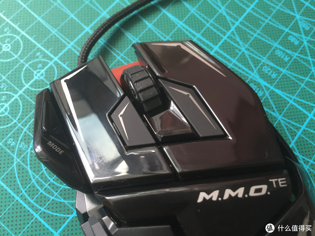 Mad Catz 美加狮 MMO-TE 游戏鼠标 入手简评