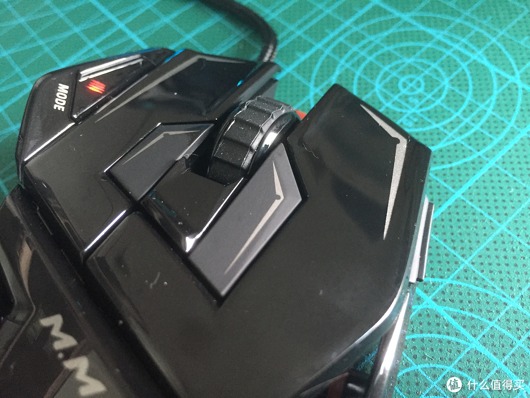 Mad Catz 美加狮 MMO-TE 游戏鼠标 入手简评