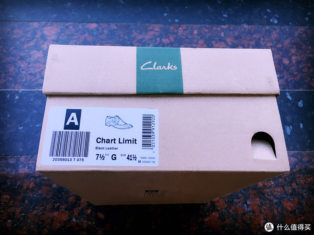 英亚购入：Clarks Chart Limit 男款雕花皮鞋 晒单