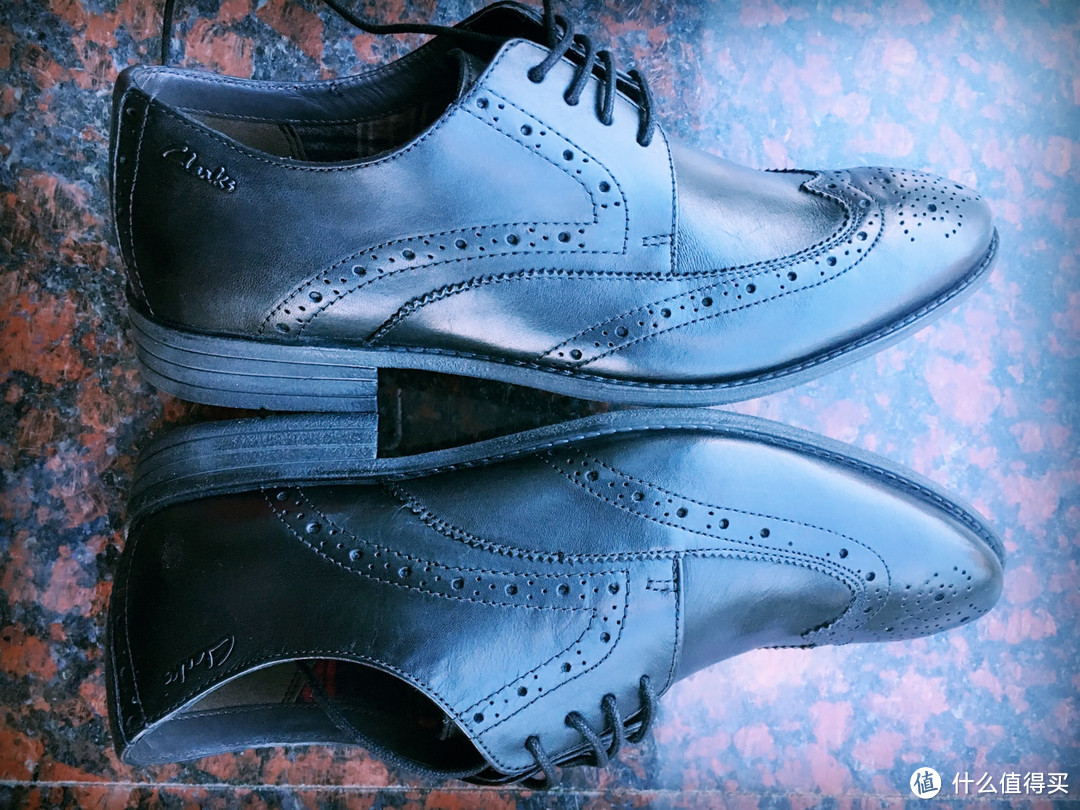 英亚购入:Clarks Chart Limit 男款雕花皮鞋 晒单