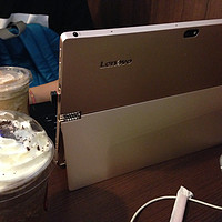 咖啡厅的办公利器：Lenovo 联想 Miix4 二合一平板电脑