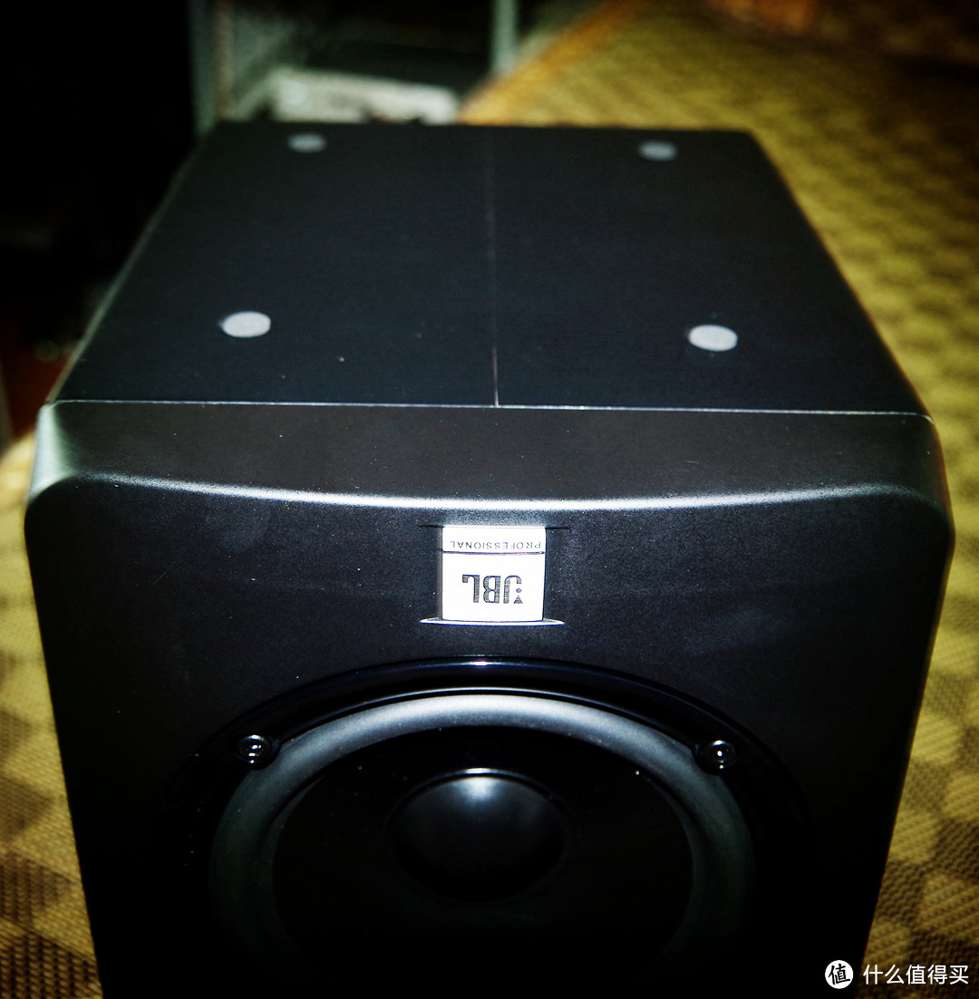 #原创新人# 学生党在退烧路上翻车了—— JBL LSR-305 有源监听音箱 开箱评测