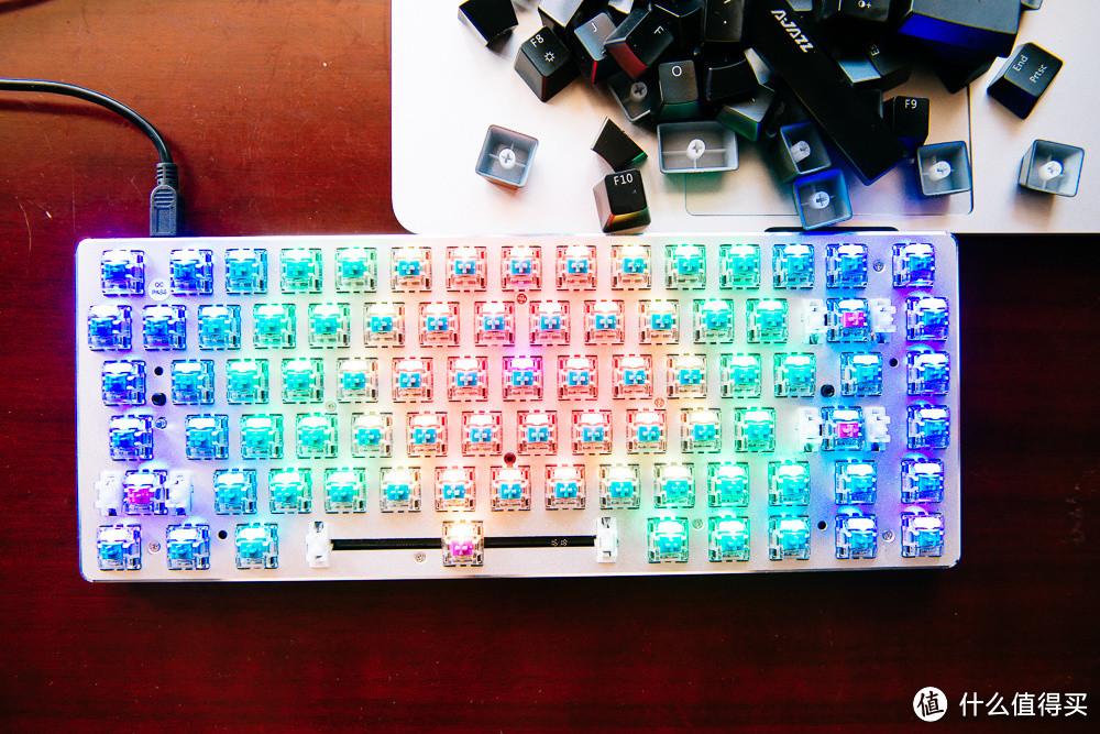 头一次使用机械键盘—— 青轴 AJAZZ 黑爵 AK33 极客RGB机械键盘 使用体验