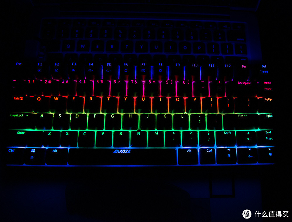 头一次使用机械键盘—— 青轴 AJAZZ 黑爵 AK33 极客RGB机械键盘 使用体验