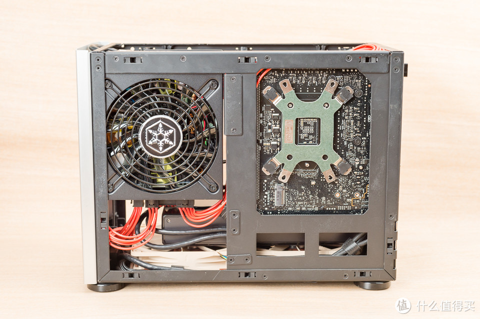 14nm显卡第一弹,迪兰恒进 RX 480 公版 ITX装机测试