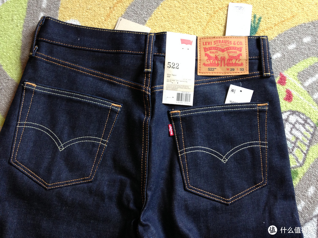 Levis 522 原色锥形牛仔裤