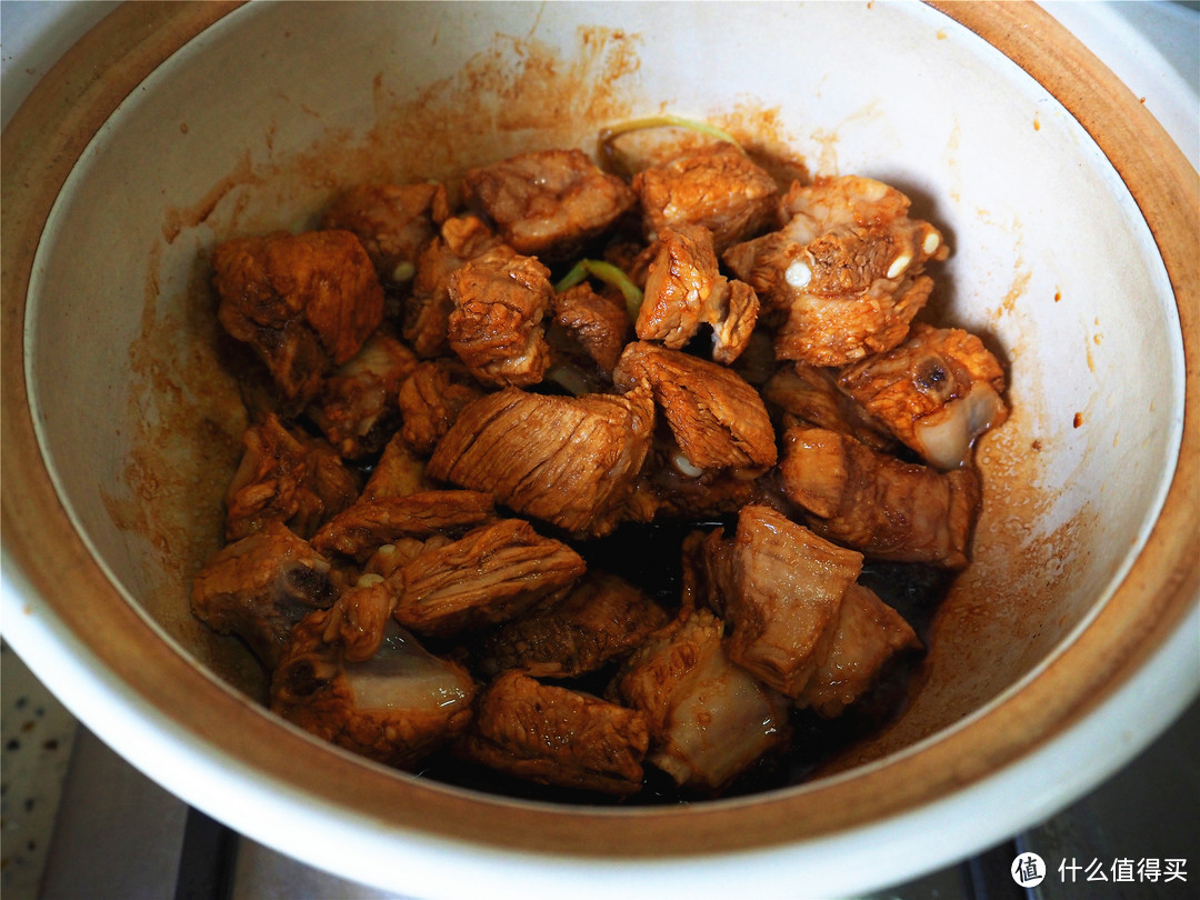 父亲教我的家常菜：红烧排骨、蚝油双菇、炒土豆丝、鲫鱼汤