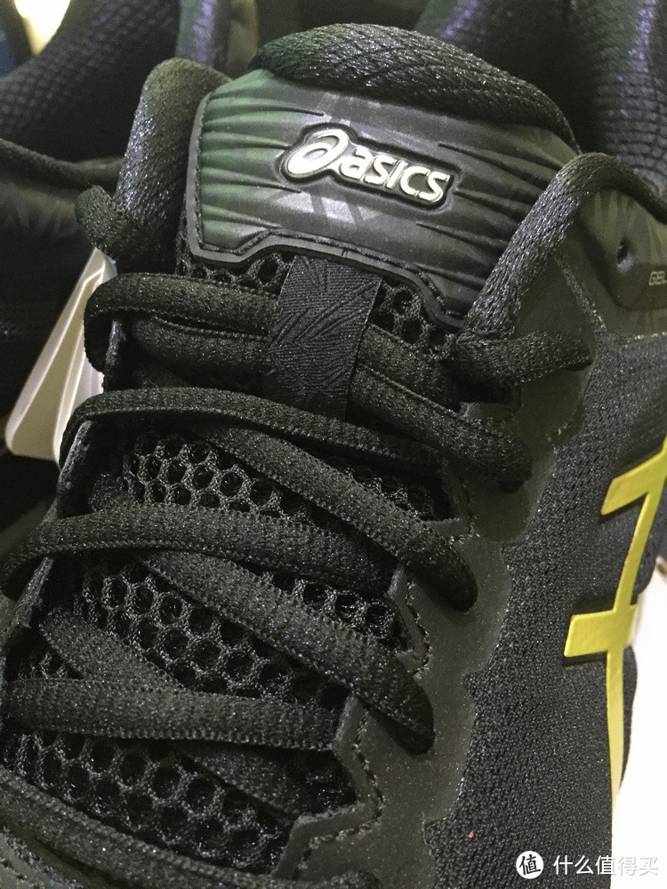 人生得意须尽欢，女鞋偏要玩男穿——ASICS 亚瑟士 GEL-QUANTUM 180 跑鞋