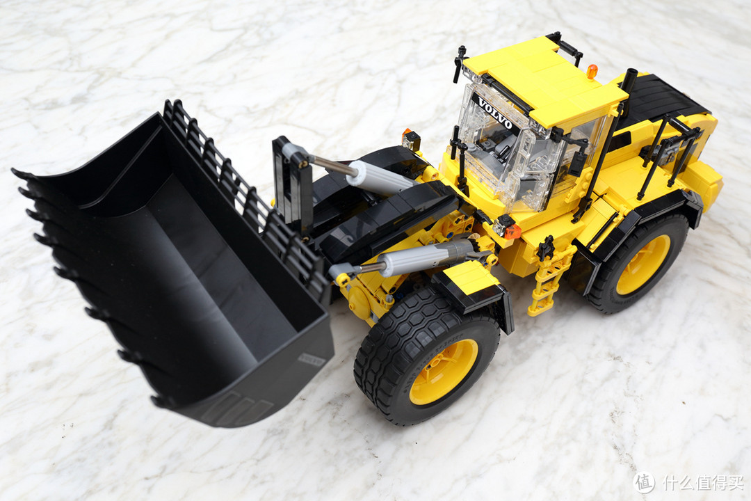 一入LEGO坑似海：感受科技和颗粒结合的魅力，复刻LEGO 乐高 Volvo L250G Wheel Loader