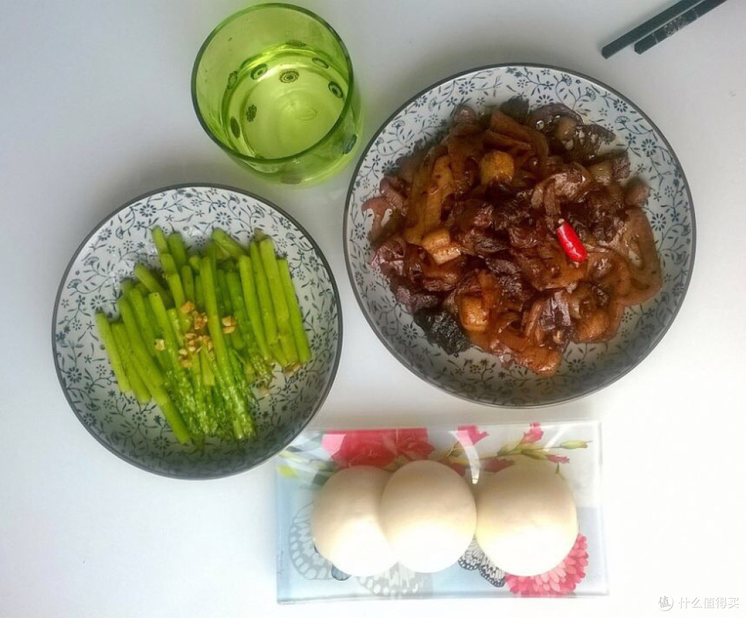 红烧肉藕片+芦笋 红烧肉藕片+芦笋