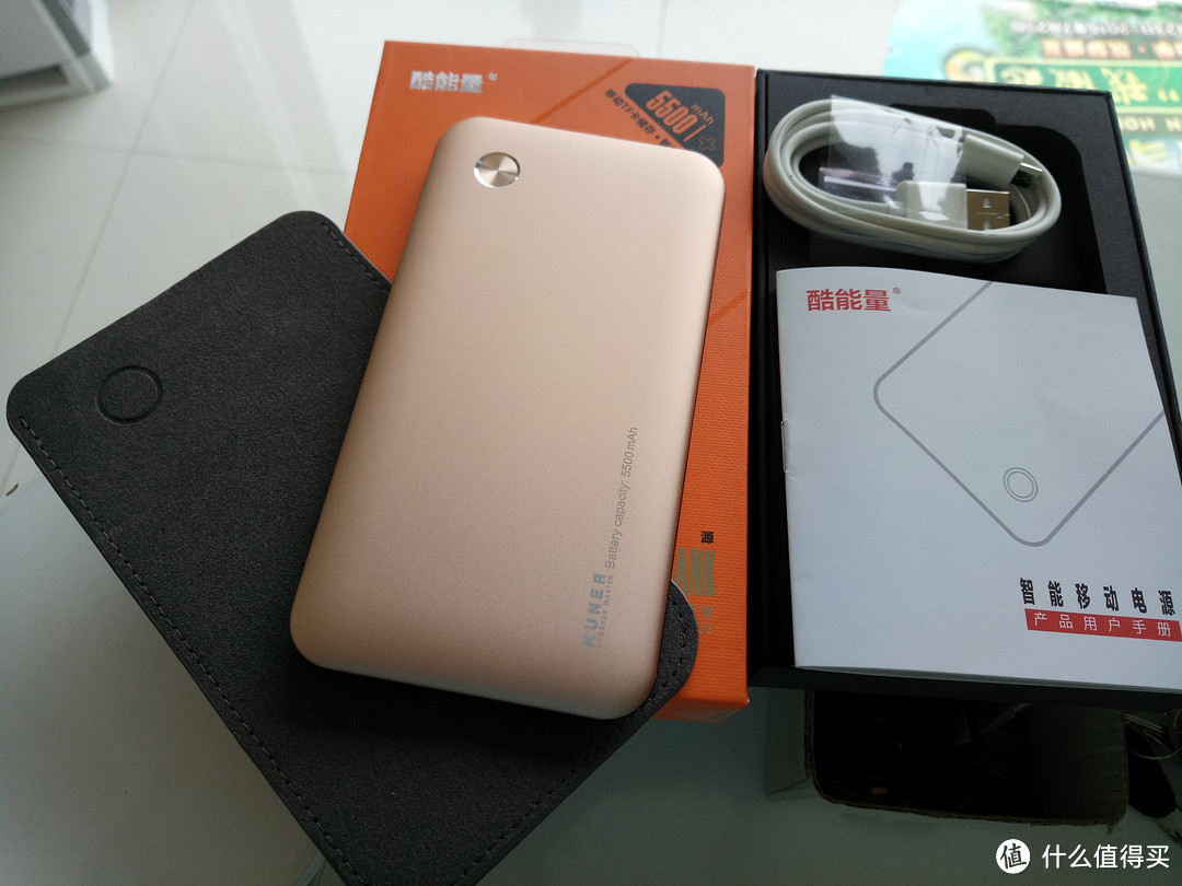 ZMI 紫米 QB822 移动电源 20000mAh 27W版和 HA832 65W快充版 充电器上手评测