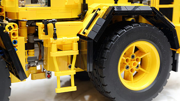 复刻LEGO 乐高 Volvo L250G Wheel Loader外观展示(车身|登车架|挡泥板|驾驶舱)