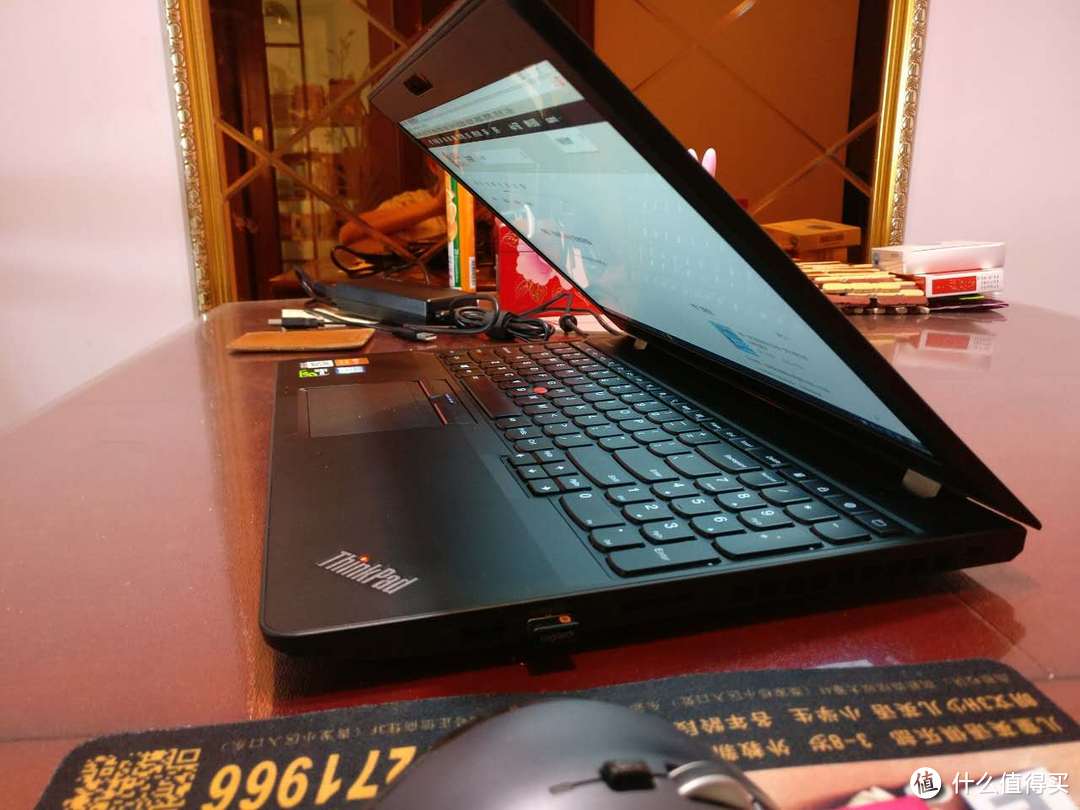 ThinkPad首款游戏本：黑将S5开箱