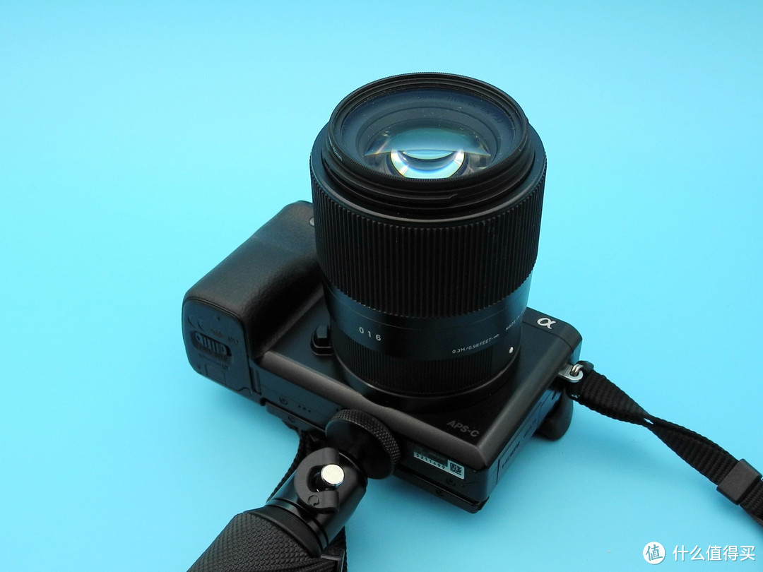 这是一款高品质的自拍杆：Manfrotto Compact Xtreme 两用自拍杆