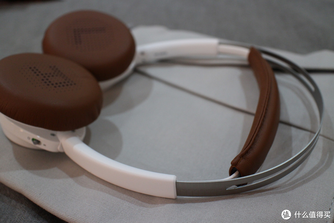 #本站首晒# 美型出街利器：Plantronics 缤特力 BackBeat Sense 头戴式蓝牙耳机