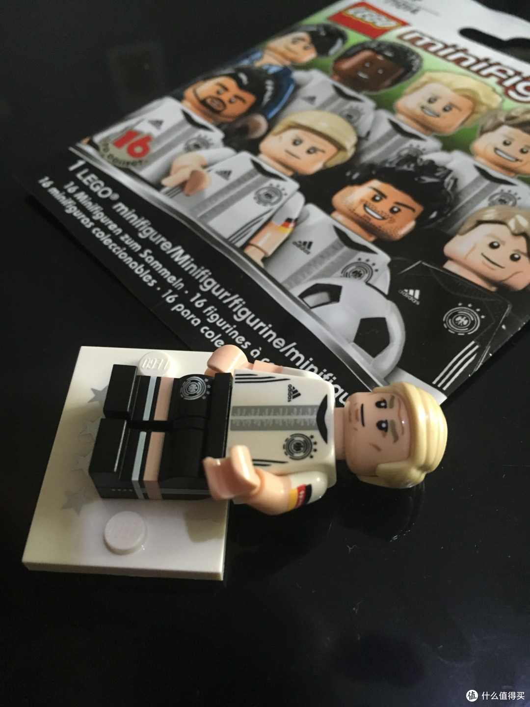 #一周热征#七夕# 用了心思就是好礼物——LEGO 乐高 71014 德国队抽抽乐装框记