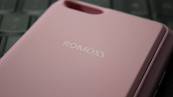 #本站首晒# 移动电源之外的续航解决方案 — ROMOSS 罗马仕 En Case iPhone 背夹电池 开箱简评