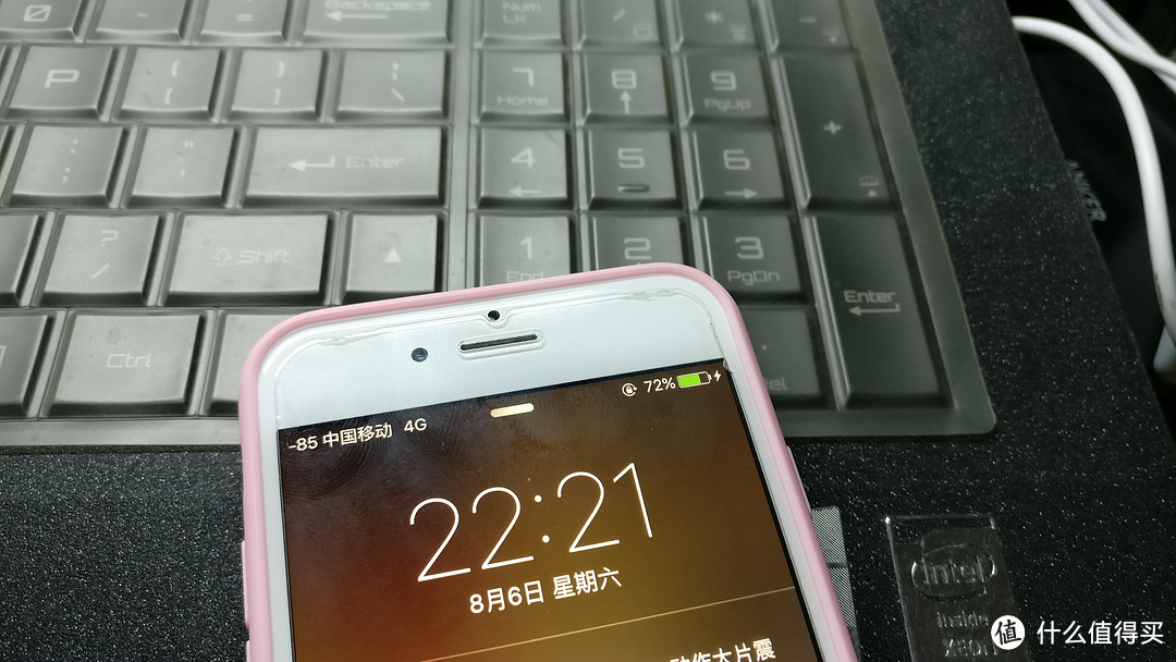 #本站首晒# 移动电源之外的续航解决方案 — ROMOSS 罗马仕 En Case iPhone 背夹电池 开箱简评