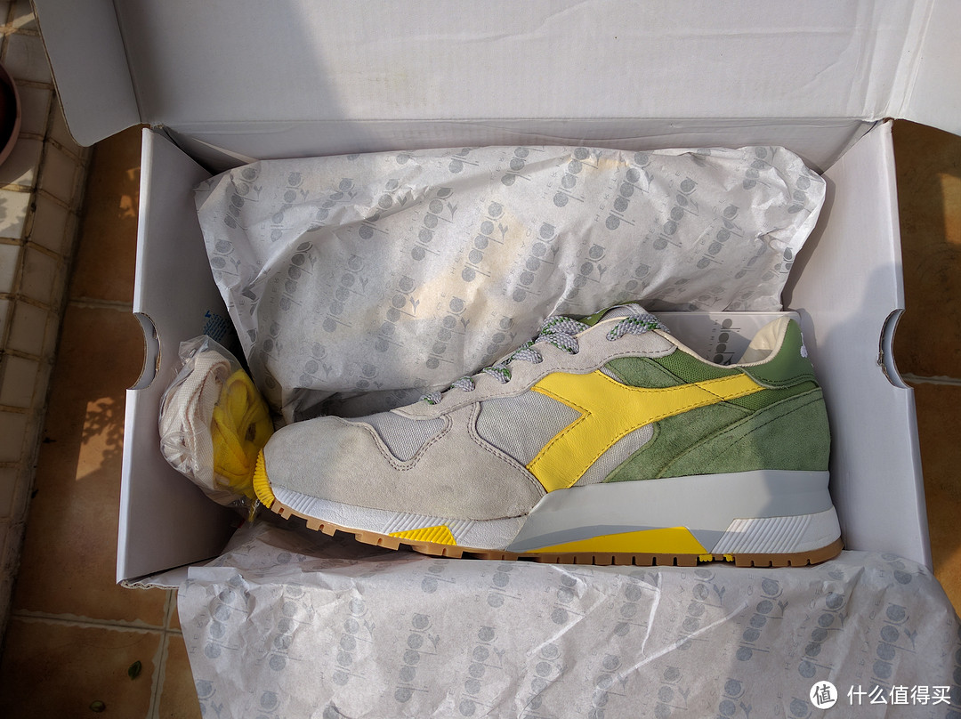 在剁手的路上越走越远：DIADORA 迪亚多纳 TRIDENT 90 & Saucony 圣康尼 GRID 9000 跑鞋