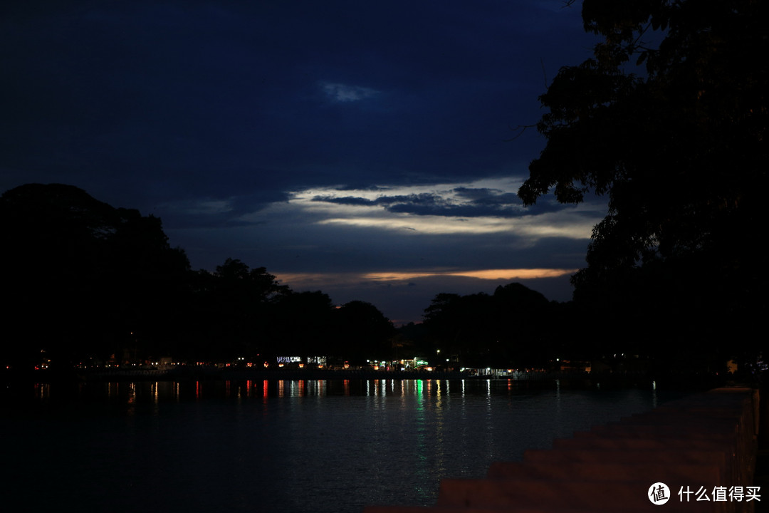 康提湖·夜景