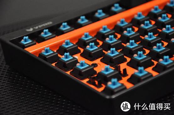RAPOO 雷柏 V500S 背光机械键盘 青轴 开箱晒单
