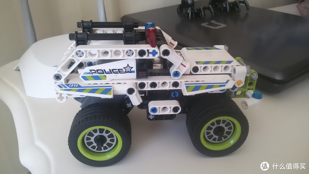 LEGO 乐高 机械组系列 42047 警用拦截车