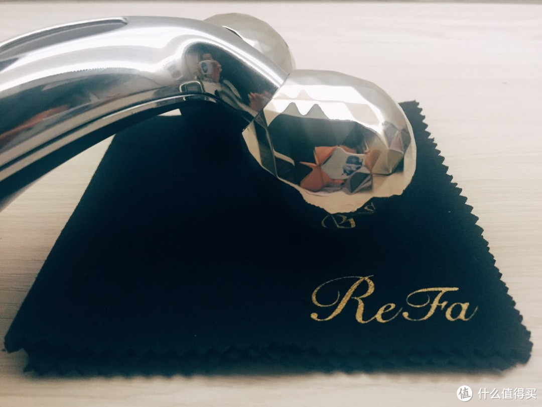 瘦脸神器——ReFa CARAT 微电流铂金美容仪（牺牲很大，内有真人……还是素颜的T.T）