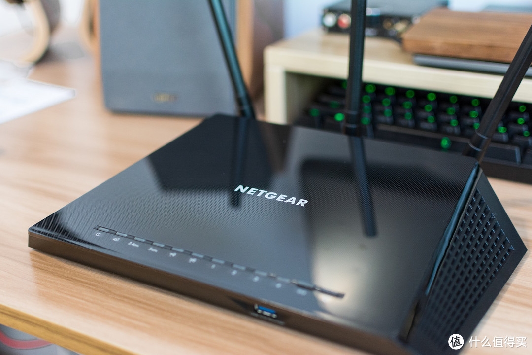 399的路由器，你能想到谁？NETGEAR 网件 R6400 无线路由器 开箱小测