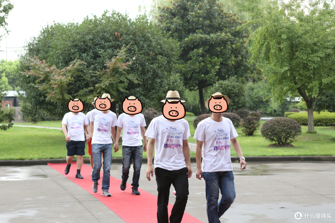 情忆老同学 — 同学会策划组织攻略