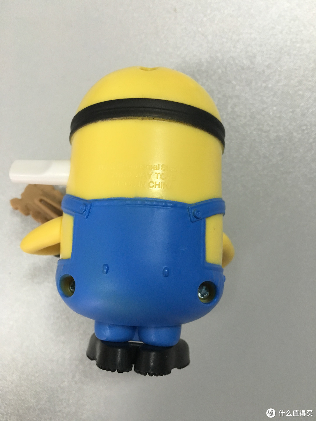 贱萌贱萌真可爱 — minions 小黄人 匆忙奔跑的鲍勃 & 弹吉他的